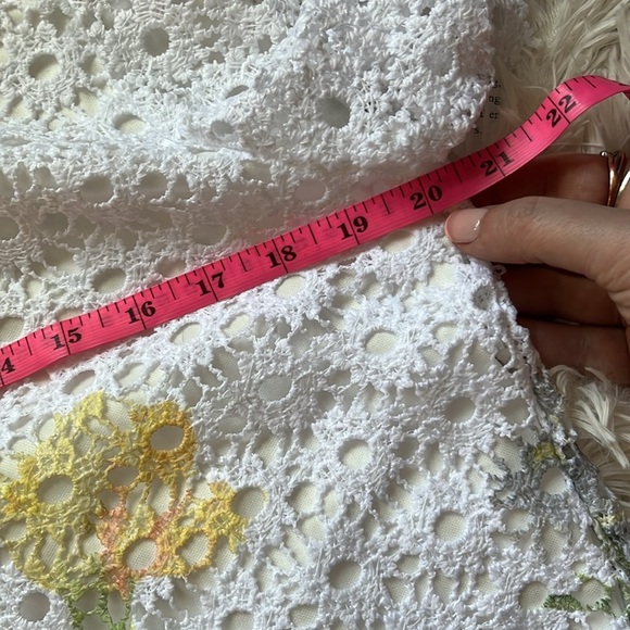 Alfred Dunner Charleston Short Sleeve Floral Lace Necklace Top Sze PM NWT - Picture 10 of 14